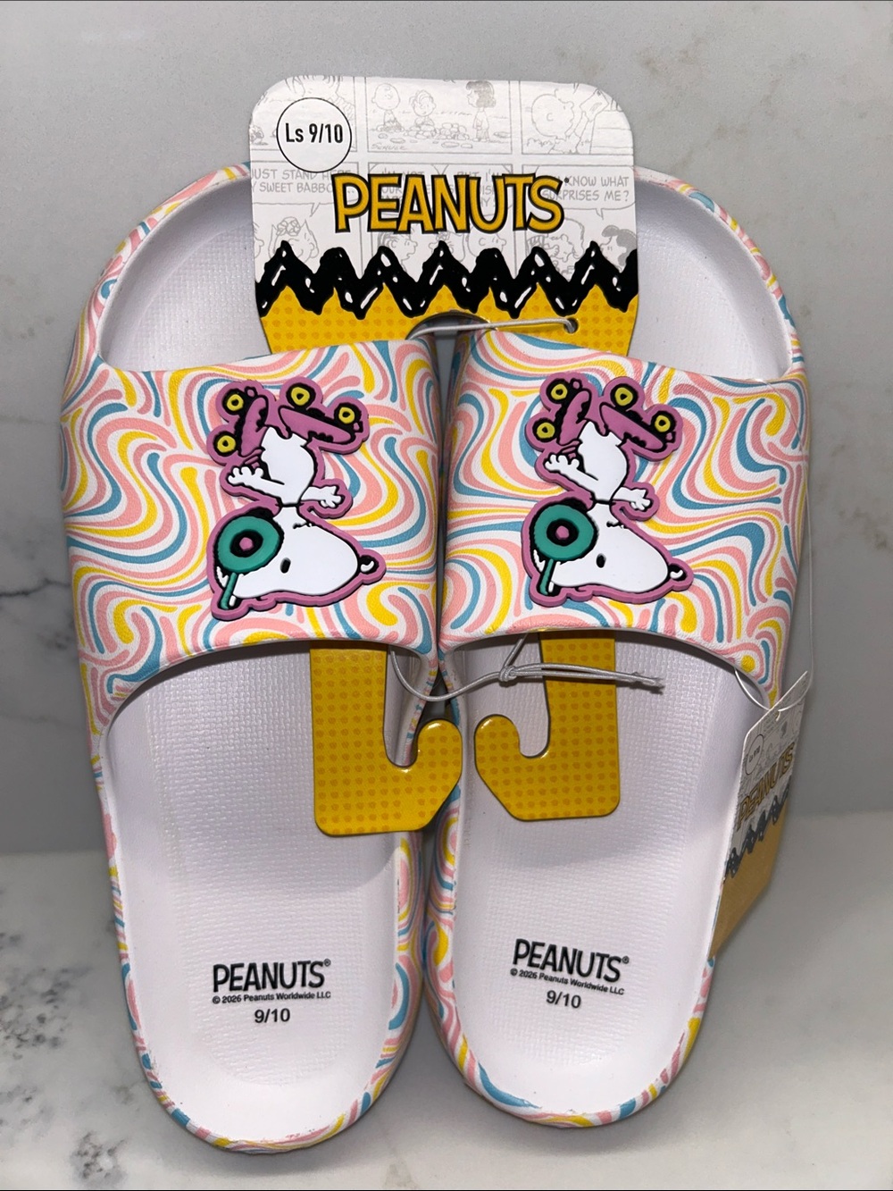 Peanuts Snoopy Slippers Ladies Rainbow Swirl Size 9/10 Open Toe Slides - Picture 1 of 2